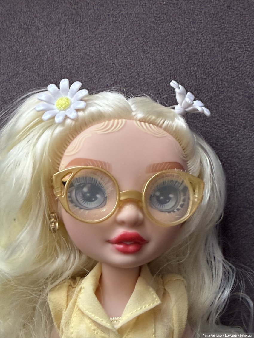 Коллекционер Rainbow High (фото 4)