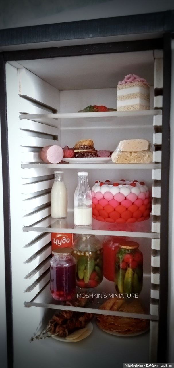 Дрым-тымц, холодильник — Румбоксы и кукольные интерьеры: фото (фото 7)