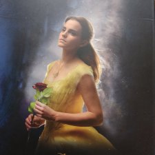 Фигурка Hot toys Белль из "Красавицы и чудовище".