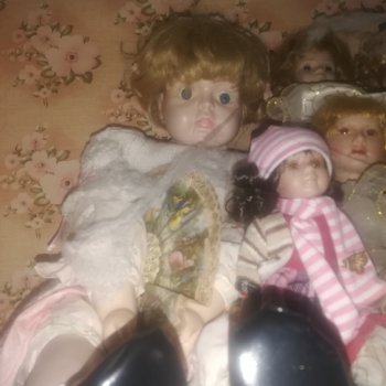 Помогите, пожалуйста, опознать куклу