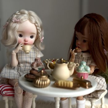 Little Tea Party 🧁