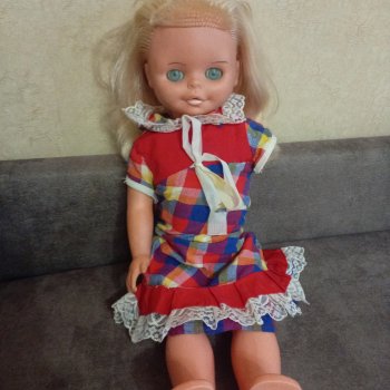 Скажите пожалуйста имя куклы гдр