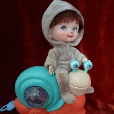 Кукла шарнирная коллекционная обитсу11 мальчик.