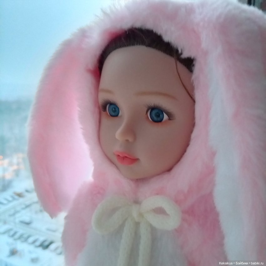 Я перед новым годом купила куклу Emelia, скажите нза бейбиках уже есть такие же?