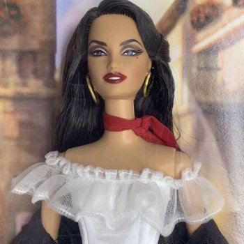 Помогите, пожалуйста, подобрать гибрид для Барби Италия.