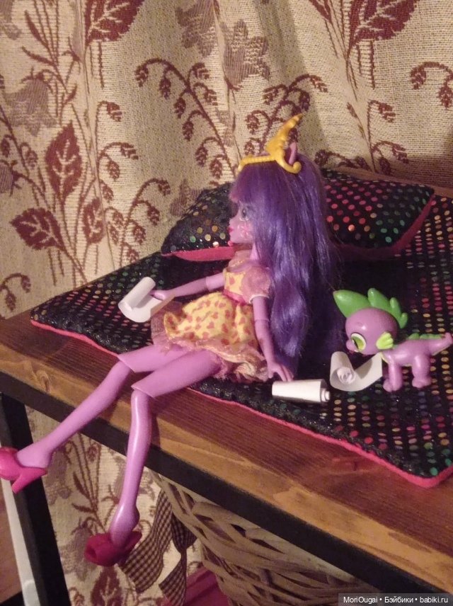 Новый урок принцессы Твайлайт (фото 2)