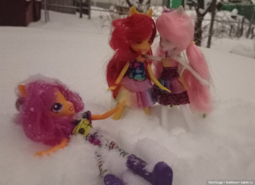 Зимняя прогулка малышек | Бэйбики Зимняя прогулка малышек — Игрушки Hasbro (Хасбро): Littlest Pet Shop (LPS) (фото 4)
