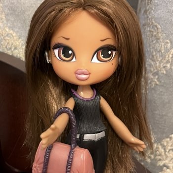 Ясмин и Хлоя. Bratz Kidz