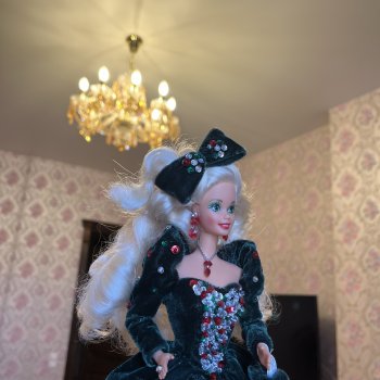 Бархатная Барби!