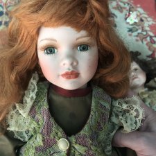 Кукла фарфоровая с клеймом