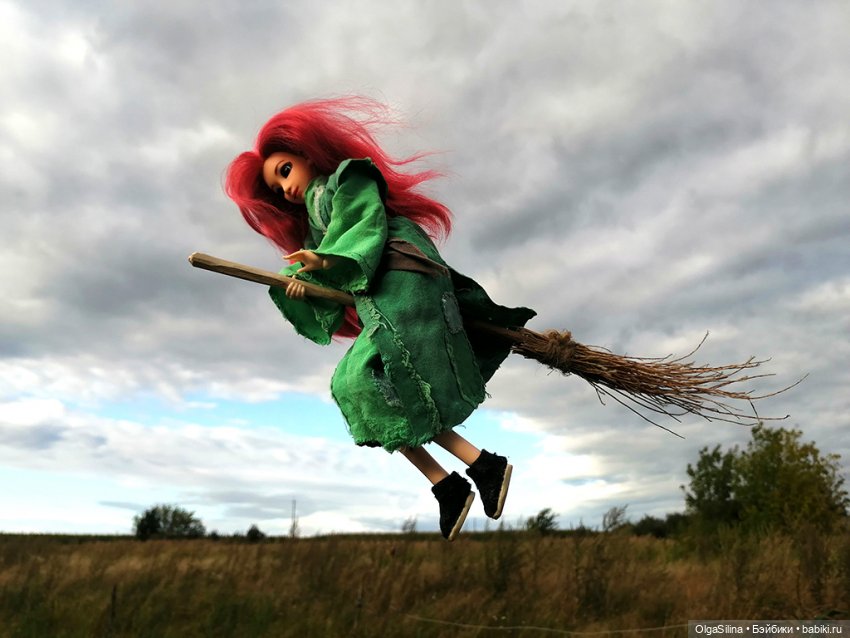 Полёт Мэгги — Кукольные фотоистории и сериалы: комиксы