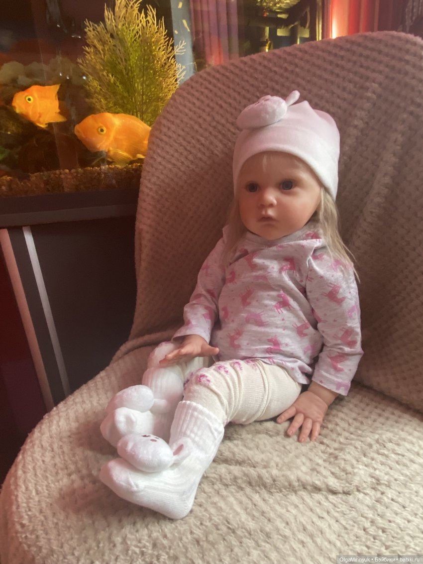 Девочки такие девочки и любят новые наряды