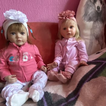 И к нам потихоньку крадётся весна. Переодевашки. Весенние образы Маруси и Ульяши.