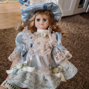 Помогите распознать кукол