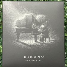 Коллекционная фигурка Pop Mart Hirono (пианист)