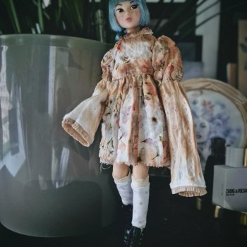 Момоко Momoko Bebichhichi Idol Blue от Sekiguchi