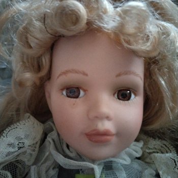 Подскажите, что за кукла.. Какая серия