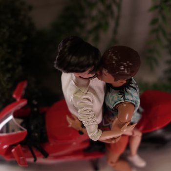 Что-то на молодежном :)