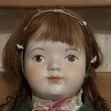 Коллекционная фарфоровая кукла