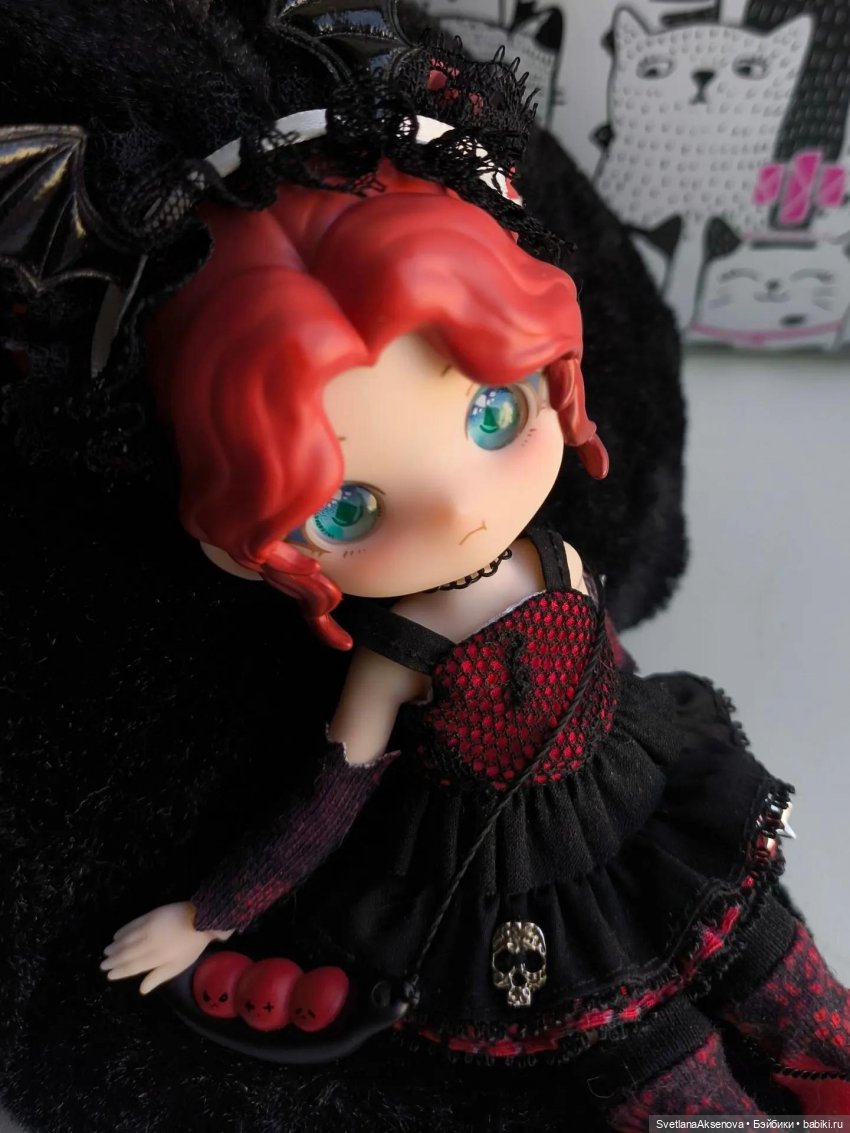 Шипастая (тёмная) роза — Куклы Simontoys и Come4Free (Blind Box): Teennar (фото 2)