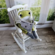 Жабка вязаная ручной работы