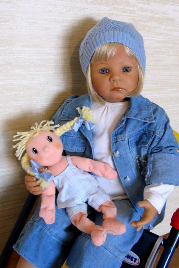 "Две принцессы под окном, сели поздно вечерком!" и лялька Машулька! Еще добавила фото (фото 4)