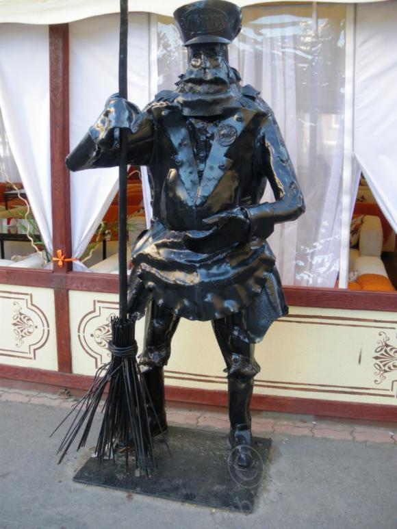 Пятничное путешествие по «Хитровке», или парижанка Сашенька (Leeann)