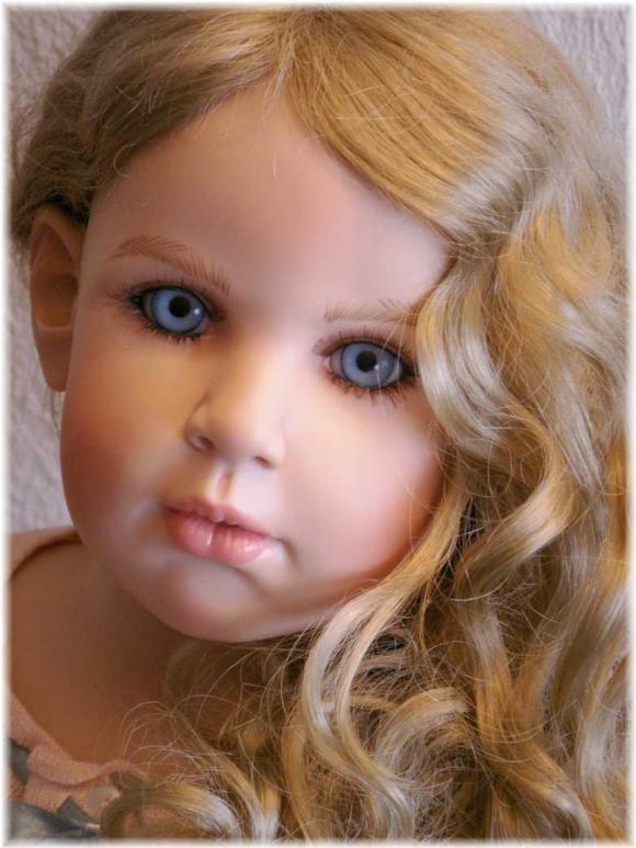 Коллекционнaя кукла Gloria от Hildegard Gunzel и фирмы Gotz | Бэйбики Коллекционнaя кукла Gloria от Hildegard Gunzel и фирмы Gotz