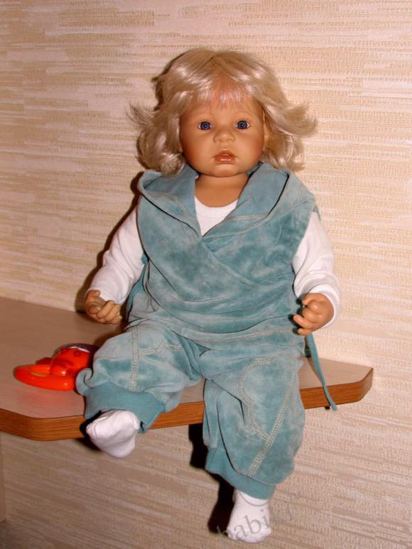 Маленькая Мария - коллекционная кукла от Zapf