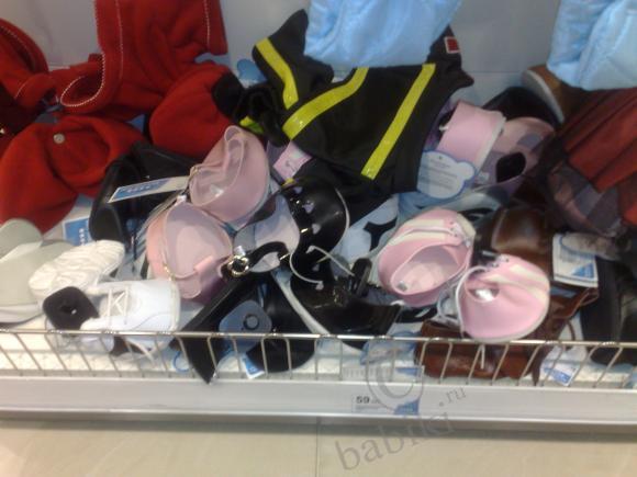 Одежда и обувь для кукол в магазинах (фото 3)