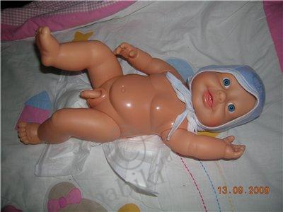 Кукла от фирмы Famosa - Baby Pirulin Pipi (фото 4)