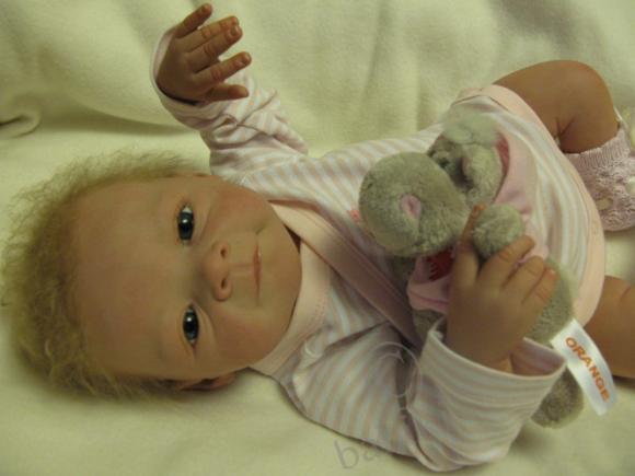 Кукла реборн Эстелька приехала домой. Счастью мамочки нет предела