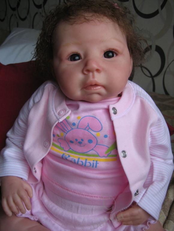 Малышка реборн Робин дома | Бэйбики Малышка реборн Робин дома (фото 4)