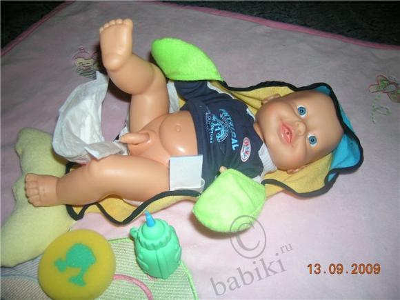 Кукла от фирмы Famosa - Baby Pirulin Pipi (фото 5)