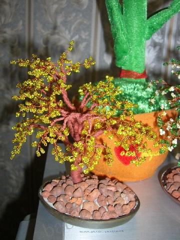 Деревья из бисера - мое увлечение (фото 2)