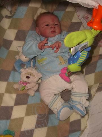 Один день из жизни Арсения - мой малыш реборн (фото 3)