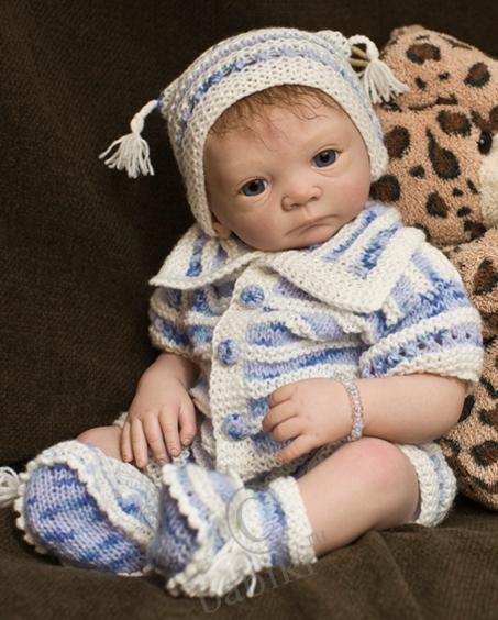 Вязаные вещички для кукол-малышей