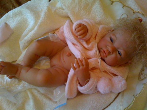 Реборн купание. Реборн купание. Силиконовый реборн девочка купание. Пупсы реборн от аборта. Купание реборна винил силикон.