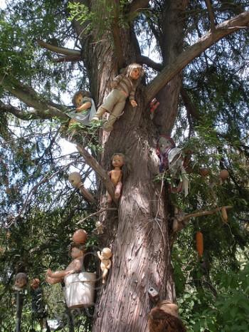 Остров мертвых кукол. La Isla de la Munecas (фото 6)