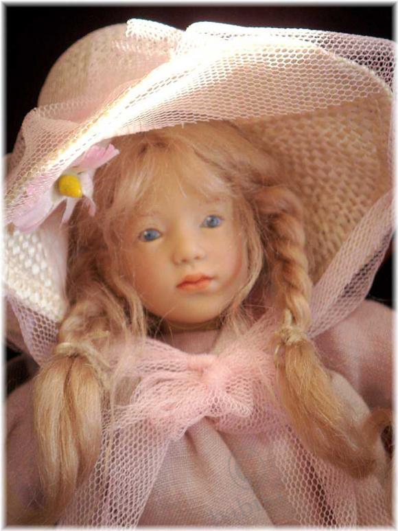 Миниатюрная коллекция кукол от А. Химштедт