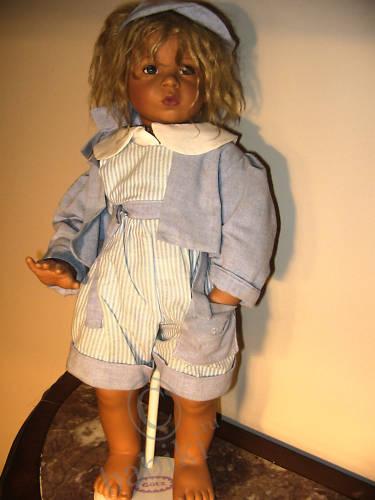 Девочка с божьей коровкой - Micheli от Elisabeth Lindner для Götz