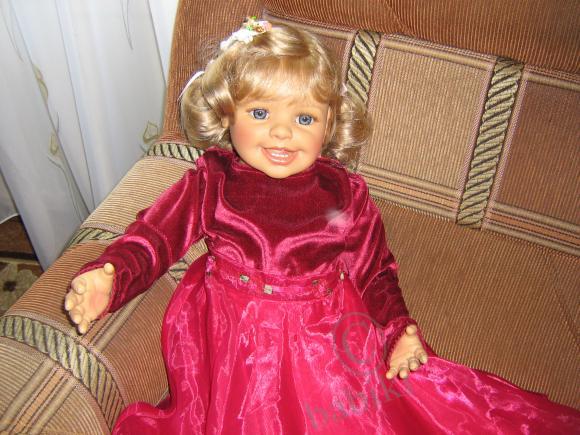 Моя Мишелька выбрала себе платье-решили вам показаться! Моя кукольная коллекция (фото 4)