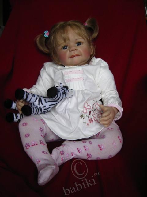 У нас новенькая. Добавила фотографии - кукла Джуди от Моники Левениг