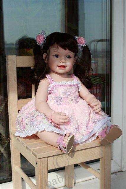 Клубная Флора приехала - кукла Адора