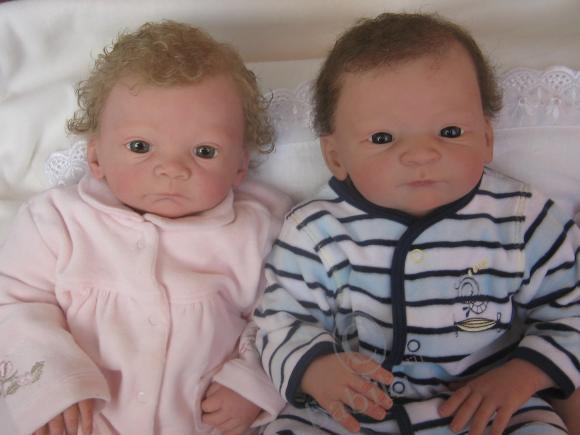 Покажемся и мы и сладкая сплюшечка - мои детки-реборн. Работа Екатерины Самгиной