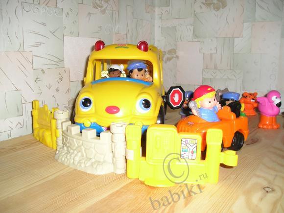 Мир маленьких человечков FISHER PRICE