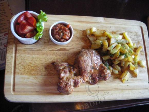 По просьбам трудящихся - ресторан "The Hooch" и другие окрестности Екб