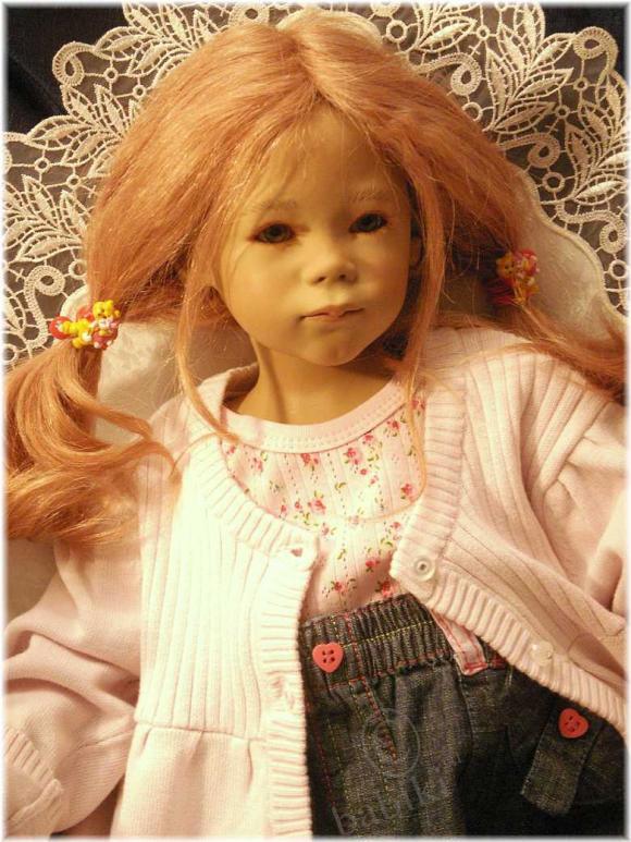 Немного новых фотографий моих кукол или как обновки делили