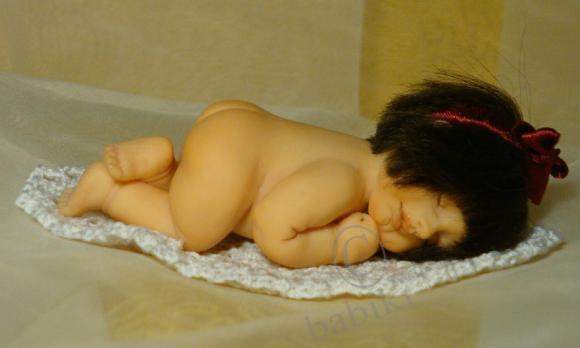 Аня - новая малышка-сплюша