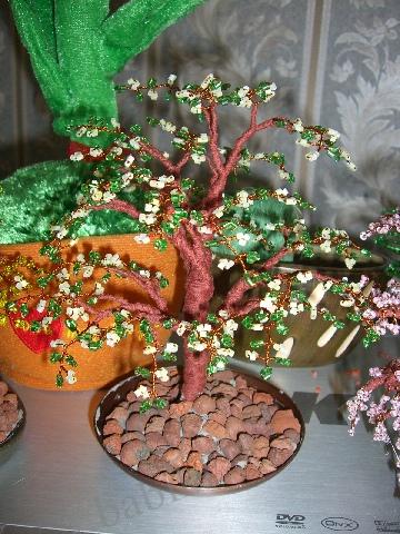 Деревья из бисера - мое увлечение (фото 3)